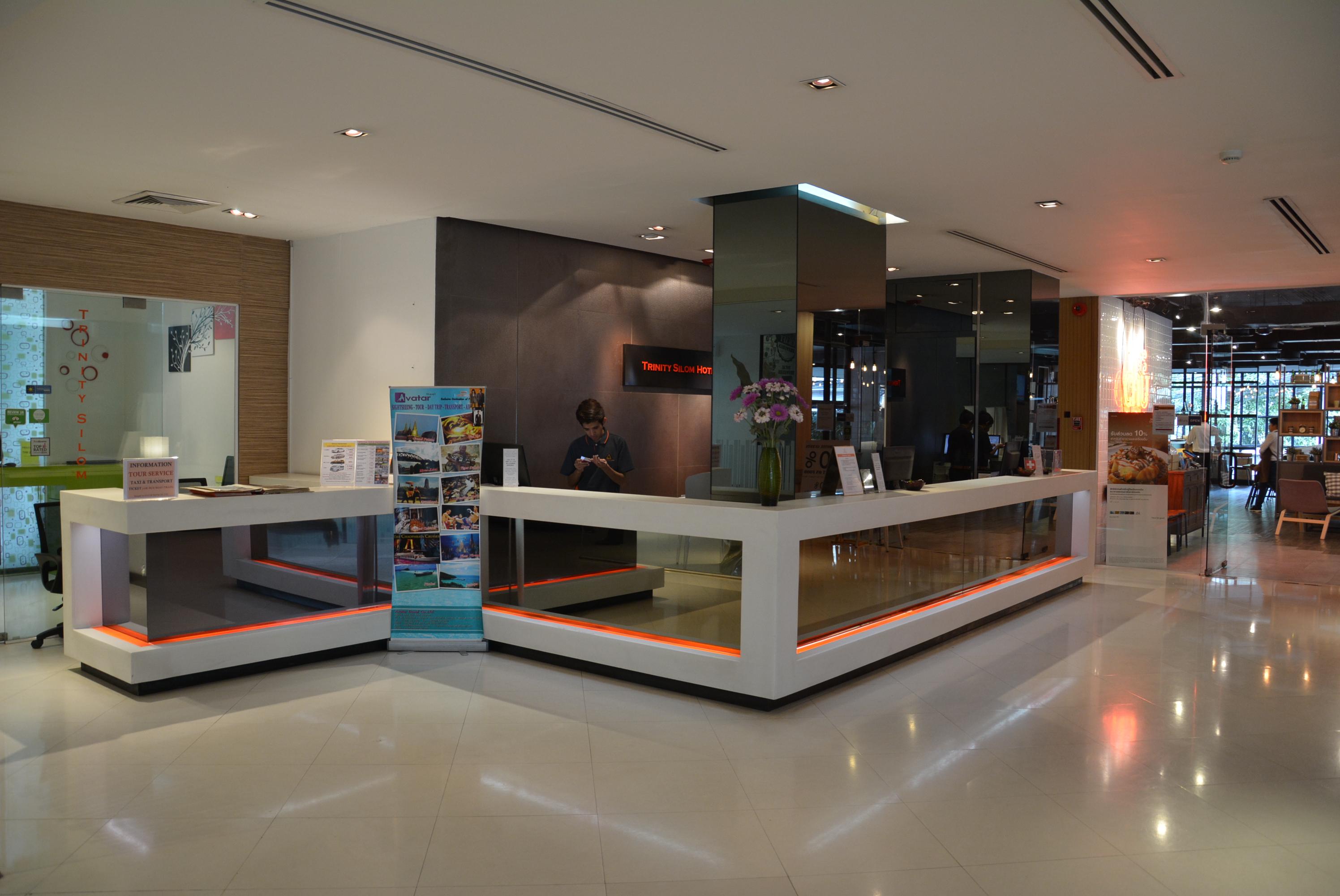 Trinity Silom Hotel Бангкок Екстер'єр фото