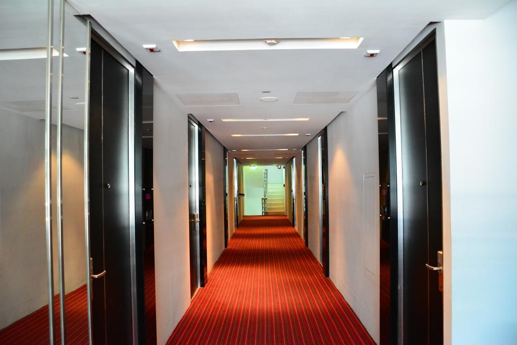 Trinity Silom Hotel Бангкок Екстер'єр фото